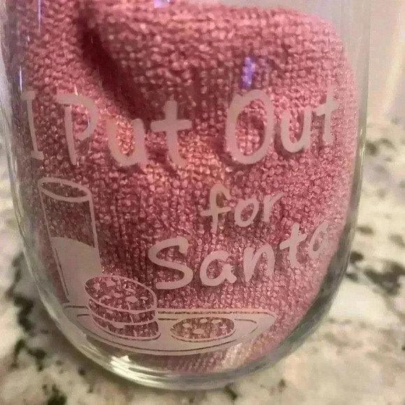 Set of 4 stemless wine glasses with cute sayings on them Click on individual pic - Picture 2 of 7